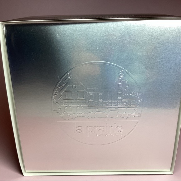 La Prairie Ladies Pure Gold Radiance Nocturnal Balm Cream 2 oz - Picture 6 of 10